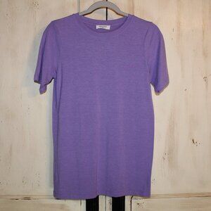 Zenana‎ purple short-sleeve crewneck t-shirt S
